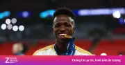 Vinicius cần dừng ăn mừng khiêu khích nếu muốn chạm tay vào Quả bóng vàng