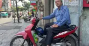 Xe ôm truyền thống Sài Gòn: Cuộc chiến sinh tồn trước làn sóng công nghệ