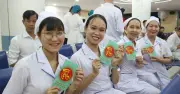 Y Bác Sĩ Đón Tết Trong Phòng Sanh Và Trên Đảo Xa: Lựa Chọn Của Nghề Và Niềm Tự Hào
