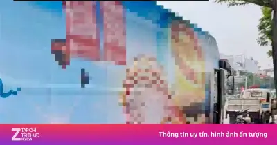 CSGT Hà Nội Xử Phạt Tài Xế Xe Khách Dán Quảng Cáo Phủ Kín Thân Xe