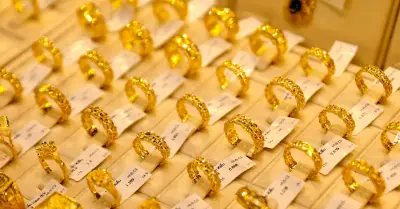 Giá vàng hôm nay 1/4/2026: SJC vọt lên dữ dội, nhẫn tròn tăng mạnh