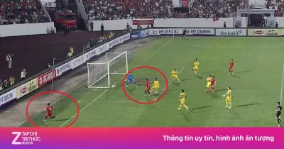 Giải mã pha ghi bàn không việt vị của Xuân Son trong trận Việt Nam thắng Malaysia