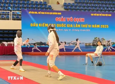 Gần 100 vận động viên tranh tài tại giải đấu kiếm quy mô quốc gia
