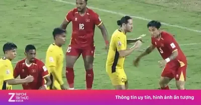 Lý do gây tranh cãi khi Việt Nam bị thổi penalty trước Malaysia tại Asian Cup 2027