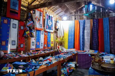 Làng dệt Lãnh Lũng: Điểm sáng bảo tồn di sản gắn với an sinh xã hội