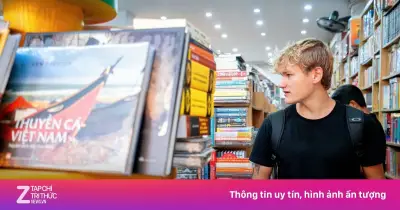 Sách chính trị thời sự thống trị kệ bán chạy tháng 3 tại Hà Nội và TP.HCM