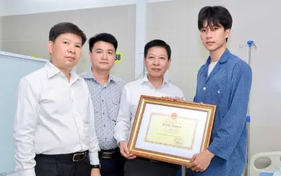 Sinh viên Bách khoa Hà Nội Nguyễn Lê Tú được Bộ GD&ĐT khen thưởng vì hành động dũng cảm cứu người trong đám cháy