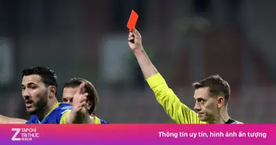 Thẻ đỏ tai hại của Bastoni khiến Italy thua Bosnia, chính thức vắng mặt tại World Cup 2026