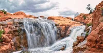 Thác Gunlock Mỹ: Hiện Tượng Thiên Nhiên Hiếm, 4 Lần Xuất Hiện Trong 15 Năm