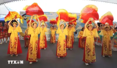 Việt Nam gây ấn tượng mạnh tại Carnival Quốc tế Macau 2026 với sắc màu văn hóa đặc sắc