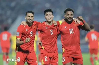 Việt Nam thắng đậm Malaysia 3-0, Xuân Sơn lập cú đúp ấn tượng