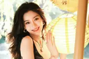 Angelababy 37 tuổi: Nhan sắc lão hóa ngược, hẹn hò với bạn trai mới