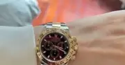 Bán đồng hồ Rolex cũ, người phụ nữ bất ngờ thành nghi phạm lừa đảo