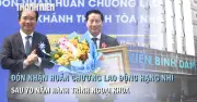 Bệnh viện Bình Dân đón Huân chương Lao động hạng Nhì nhân kỷ niệm 70 năm hành trình ngoại khoa
