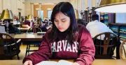 Cô gái Việt từ trường công lập nhận thư mời từ Harvard và Oxford