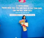 Cô giáo trẻ Phạm Thị Thu Huyền: Tấm gương sáng trong công tác Đội và thiện nguyện