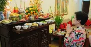Chuyên gia văn hóa khuyên dọn dẹp bàn thờ sau tháng Giêng để giữ sự trang nghiêm