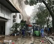 Cháy lớn tại công ty cơ khí ở Bắc Ninh, lực lượng cứu hỏa khẩn trương ứng phó