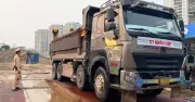 CSGT Hà Nội ngày đêm trực trước công trình, buộc cắt thùng xe tải còi nổi