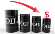 Giá dầu thế giới lao dốc mạnh, trong nước tăng đồng loạt sau phát ngôn từ Mỹ