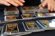 Giá Vàng Thế Giới Sụt Mạnh, Áp Lực Từ USD Mạnh Và Lo Ngại Lạm Phát
