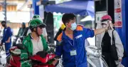 Giá xăng dầu thế giới tăng mạnh, trong nước được bình ổn bằng quỹ