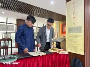 Giới Trẻ Hào Hứng Khám Phá Di Sản Châu Phê Và Mộc Bản Quý Của Việt Nam