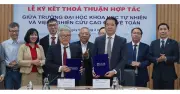 GS Ngô Bảo Châu và GS Lê Thanh Sơn ký kết hợp tác đào tạo tiến sĩ toán học