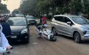 Hà Nội: Bụi đất bủa vây đường phố, hàng chục vụ tai nạn xe máy trong giờ cao điểm