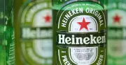 Heineken Sắp Dừng Hoạt Động Sản Xuất Bia Tại Một Quốc Gia, Nhiều Việc Làm Bị Cắt Giảm