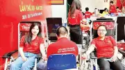 Hàng nghìn sinh viên TP.HCM hăng hái hiến máu trong ngày hội Chủ Nhật Đỏ