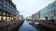 Hành trình sớm mai ở St. Petersburg: Lịch sử và sự sống trên những viên đá cổ