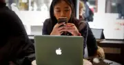 Mỹ chi 30 tỷ USD trang bị laptop cho học sinh nhưng kết quả học tập suy giảm