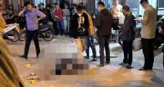 Người đàn ông rơi từ tầng thượng tử vong tại Hà Nội, công an phong tỏa hiện trường