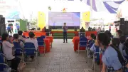 Ngày hội mở 'The Future is Hands-on' thu hút gần 1.000 học sinh trải nghiệm thực tế ngành nghề