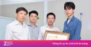 Quyền Bộ trưởng GD&ĐT tặng bằng khen nam sinh dũng cảm cứu 7 người trong đám cháy