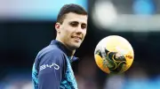 Real Madrid nhắm Rodri sau khủng hoảng hàng tiền vệ, Man City sẵn sàng bán với giá 50 triệu euro