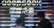 Sự cố DeepSeek: Hàng trăm triệu người dùng bị ảnh hưởng, cảnh báo về sự phụ thuộc vào AI