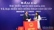 Thủ tướng Phạm Minh Chính thực hiện quyền công dân tại Khu vực bầu cử số 21, Hà Nội
