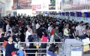 Thị trường du lịch nội địa 'nóng' sớm, du khách đặt tour trước để giữ giá tốt dịp lễ 2026