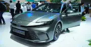 Thị trường sedan hạng D Việt Nam thu hẹp mạnh, Toyota Camry bán 16 xe dẫn đầu