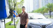Tài xế công nghệ bỏ túi hàng trăm triệu nhờ chuyển đổi sang xe điện