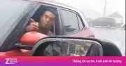 Tài xế đi ngược chiều thách đố cảnh sát giao thông giữa ban ngày