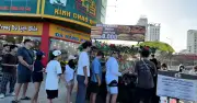 Tiệm bánh mì vỉa hè Đà Nẵng hút khách Tây xếp hàng bị xử lý vi phạm