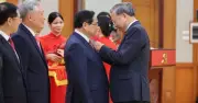 Tổng Bí thư Tô Lâm trao Huân chương Quân công và Huy hiệu Đảng cho các lãnh đạo cấp cao