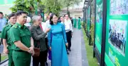 Triển lãm ảnh kỷ niệm 50 năm Thanh niên xung phong TP.HCM tại công viên Chi Lăng