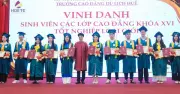 Trường Cao đẳng Du lịch Huế trao bằng tốt nghiệp và tổ chức ngày hội việc làm 2026
