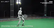 Trung Quốc gây sốc với robot hình người chơi tennis đỡ bóng chính xác 96%