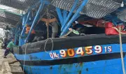 Tàu cá Quảng Ngãi gặp nạn trên biển, 36 ngư dân được Hải quân cứu hộ kịp thời