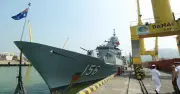 Tàu Hải quân Hoàng gia Úc cập cảng Đà Nẵng, đánh dấu cột mốc hiếm có trong quan hệ quốc phòng song phương